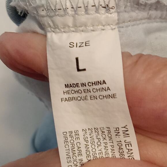 YMI Dream Women's lite washed denim distressed cuffed Large Shorts. FESTIVAL - Picture 5 of 8